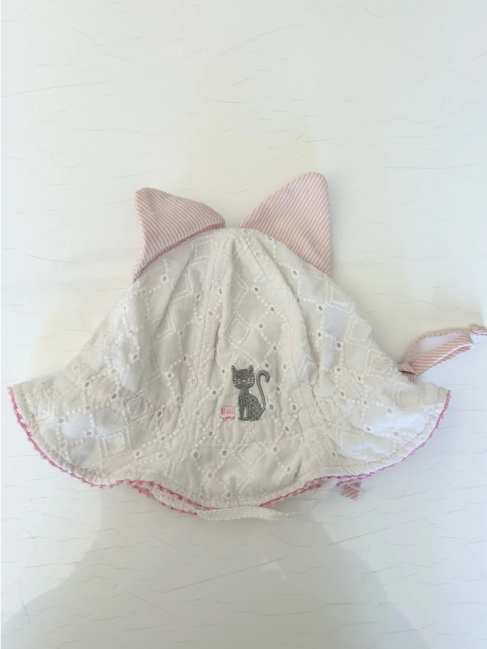 Vintage Baby White Pink Eyelet Cat Sun Hat Bonnet Embroidered Tie Chin Strap